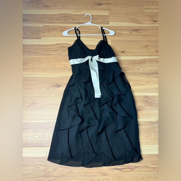 Vintage Y2K Clues Collection Paris Ruffle Dress - Picture 2 of 6